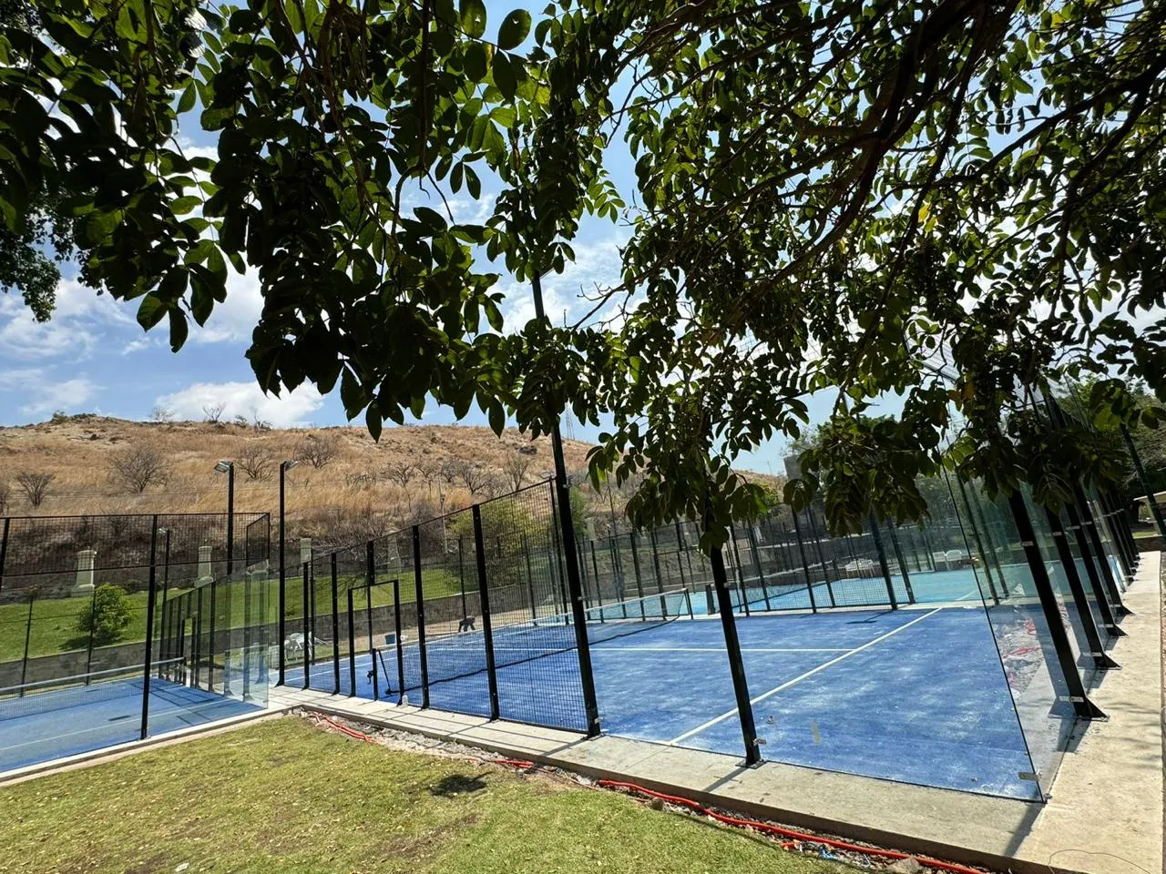 Pádel en jardín