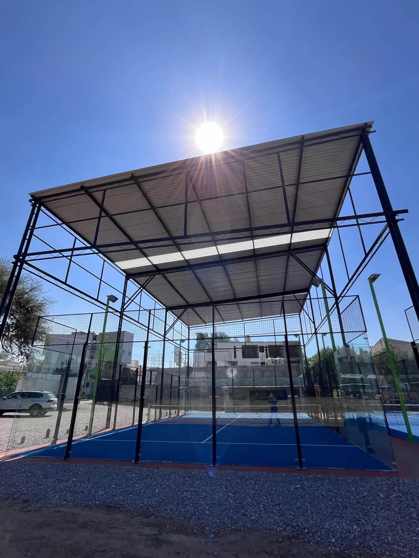 Cancha de pádel techada construida por BKluchnik