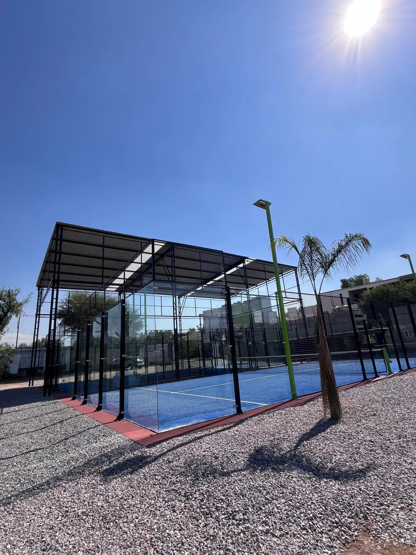 Cancha de pádel techada construida por BKluchnik